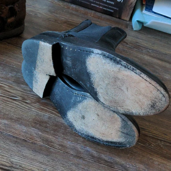 Frye Black Leather Chelsea Boots - Picture 3 of 3